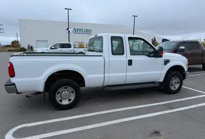 Selling my dad's 2008 Ford F-250 Super Duty 4x4. He took really good care of it, and it’s super clea...