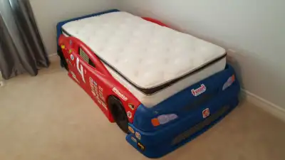 Bed can hold either a crib mattress or twin-size mattress Designed with high rails to keep child sec...