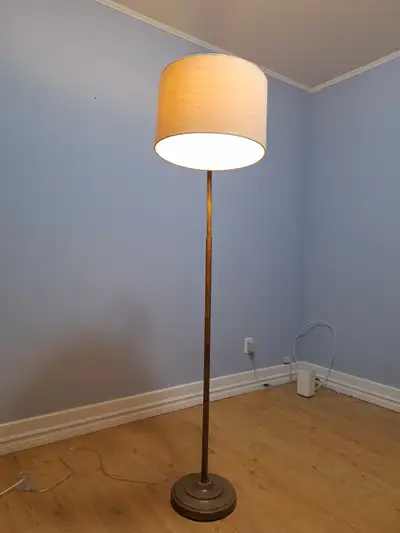 Lampe sur pied, View more