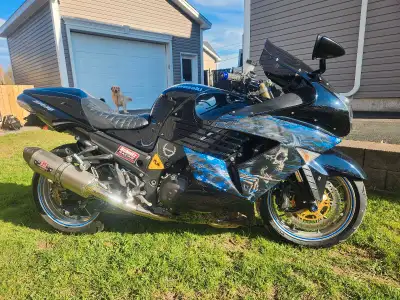 2008 Kawasaki ZX14 Ninja. Thousands in extras, full Yoshurima 4-1 exhaust, flashed ECU, handle bar c...