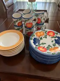 8 piece dinnerware set-the Bay