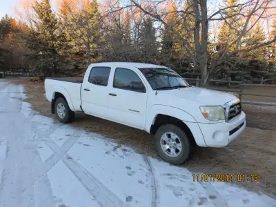 2008 Toyota Tacoma PreRunner Doublecab SR5 2WD. V6 automatic transmission with about 230000 MILES. B...