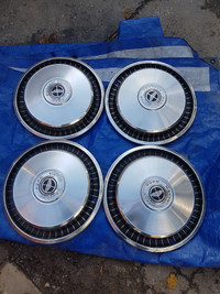 14" Hubcaps, Ford