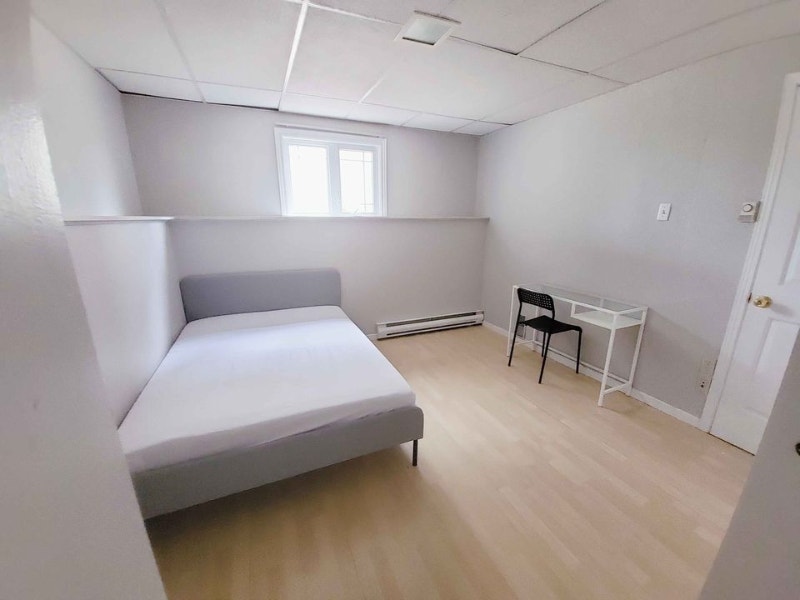 Room for rent close to NBCC all included Fully furnished Long