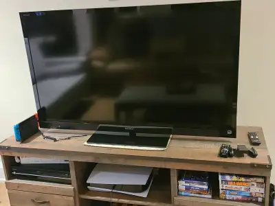 SONY KDL-55EX621 55 Inch 1080P 120 HZ LED SMART TV $100 Message if interested