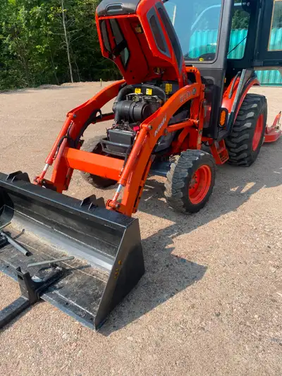 Kioti CK30 4x4 Heated Cab Bucket / Forks / Mower Engine & Performance Engine: 1.5L 3-cylinder diesel...