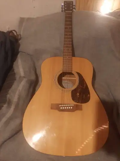 Eterna Yamaha EF-31 Guitar, View more
