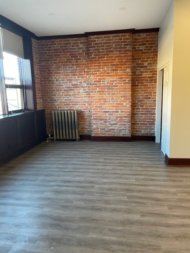 Downtown Belleville Totally renovated studio lofts available Long