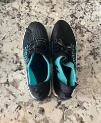 Women’s Running Shoes Size 8