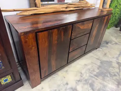 Buffet raffiné en bois de rose massif, Bahut sheesham, crédence, View more