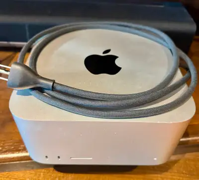 Apple Mac Studio M1 Max, 64GB Memory, 2T SSD, View more