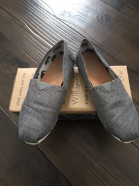 Toms Grey shoes - size 5