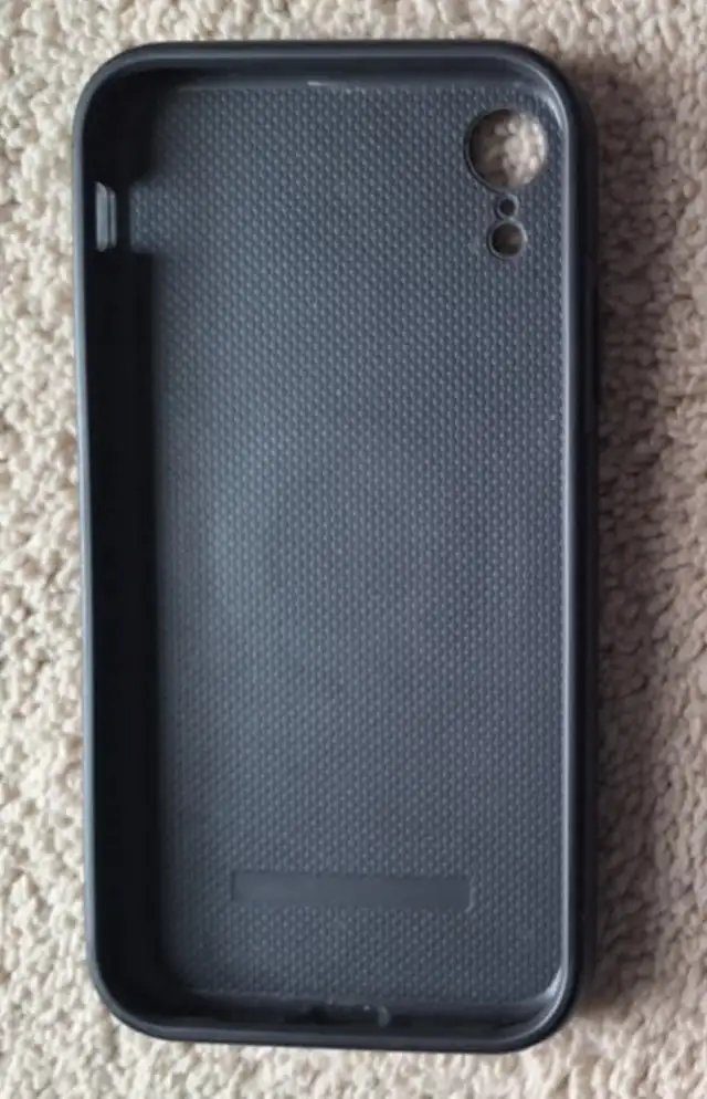 iPhone XR - Case Cover in Cell Phone Accessories in Guelph - Image 2