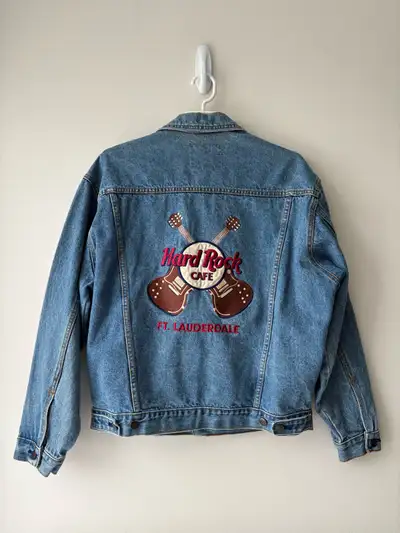 VTG Authentic Hard Rock Cafe Denim Jacket Ft. Lauderdale Men’s Medium Preowned $80.00