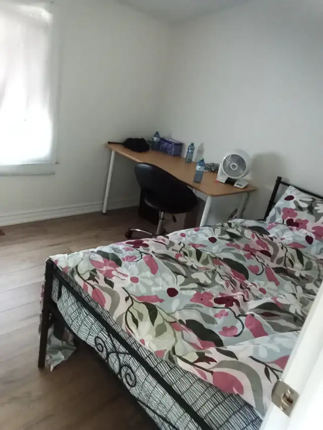 Room For Rent in Room Rentals & Roommates in Barrie - Image 2