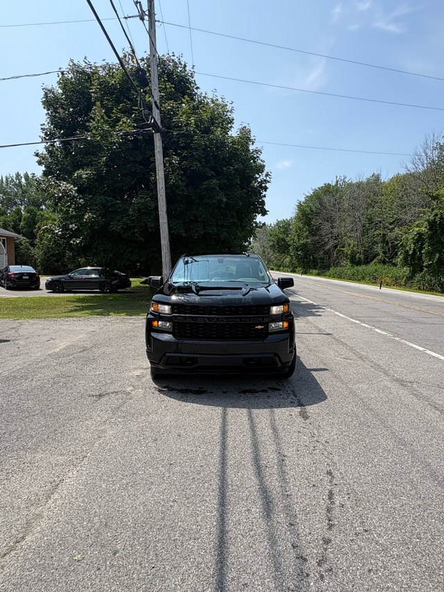 Chevrolet Silverado 2022 Custom — photo 2