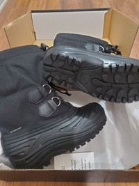 NWT Sorel Size 3 Winter Boots