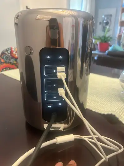 Apple Mac Pro & Display, View more