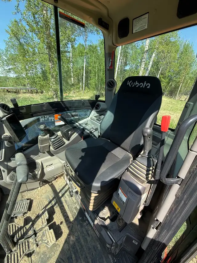 Mini Excavator in Heavy Equipment in St. Albert - Image 6