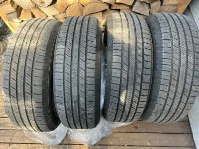 1er e ARRIVÉ E sera CHANCEUX SE car Légèrement NÉGOCIABLE 438-497-7431