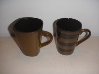 Lot de deux belles tasses neuves