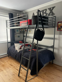 Lit en hauteur IKEA grandeur simple