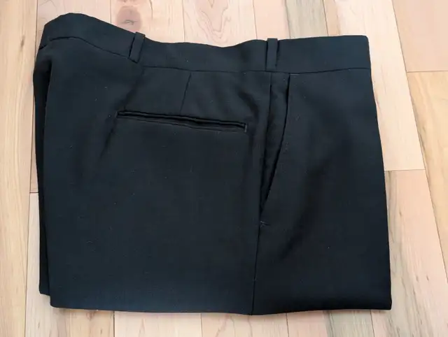 Men's Black Dress Pants, 35.5" waist, 29" leg/inseam, 35.5 x 29 in Men's in Edmonton - Image 3