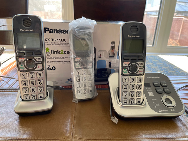 Panasonic Home Phone with Answering Machine  in Home Phones & Answering Machines in Saskatoon