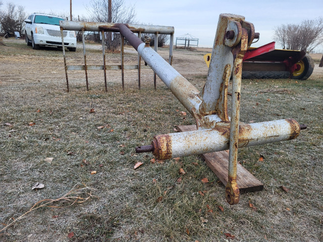 For Sale adjustable Drag, compact dirt Manure Rake 3-point hitch in Other in Calgary - Image 2