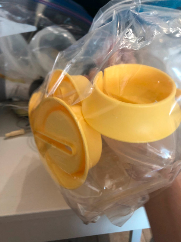 Medela Freestyle Pump Kit in Feeding & High Chairs in City of Toronto - Image 4