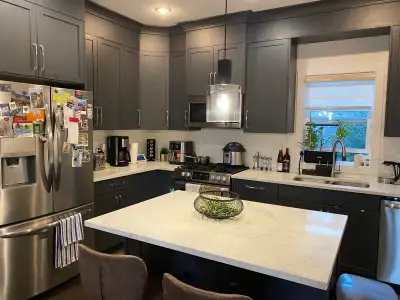 Furnished Rooms for Rent — Centre Street, Calgary | Private Bathrooms, Great Transit Two fully furni...