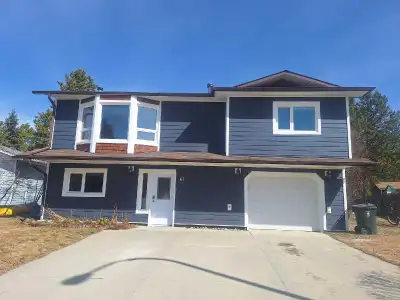 Beautiful south-facing 3 bedroom, 1.5 bathroom home available in the safe and quiet neighbourhood of...