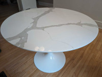 Calacatta quartz mcm dining table