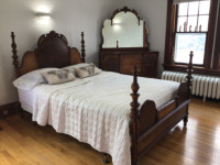 Anitique bedroom furniture set