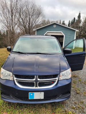 2013 Dodge Grand Caravan Stow and Go