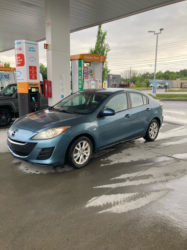 mazda 3 2010 dans Autos et camions  à Laurentides - Image 2