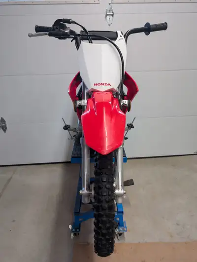 Selling a 2021 CRF110FM Dirt Bike. I am the original owner, bought brand new from a Dealer. Bike is...