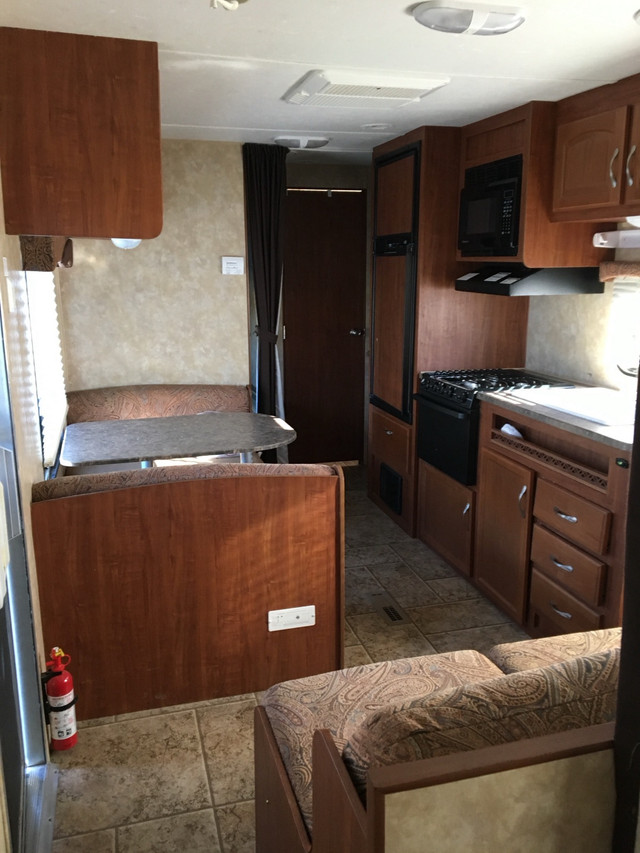 2010 Jayco bunk beds 26 ‘ in Travel Trailers & Campers in Moose Jaw - Image 4