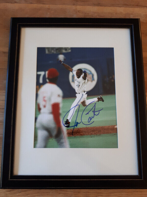 Joe Carter Autographed Photo 1993 World Series Home Run in Arts & Collectibles in Victoria