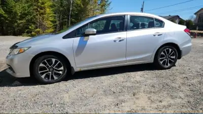 Voiture bien entretenue, le kilométrage a été fait sur de la grande route