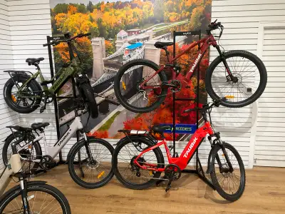 Get ready to revolutionize your ride with the Taubik Electric Bike! This nearly new e-bike is equipp...