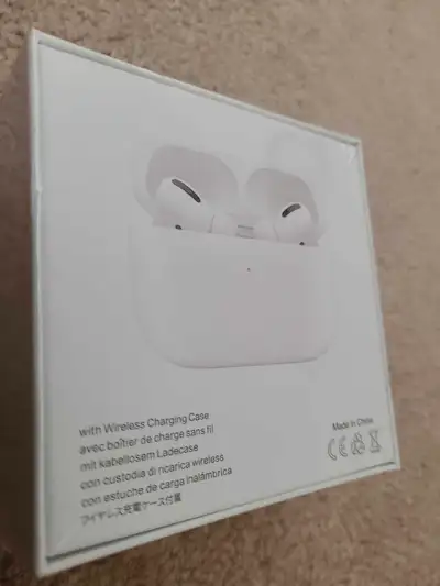 Supercopies) pro 2nd gen Wireless Bluetooth Earphones $55 firm