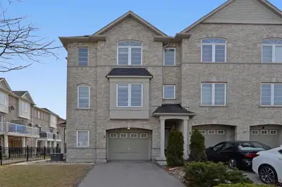 Private Basement for Rent in Ajax – Bayly & Harwood for single or couple. o Available June Viewings...