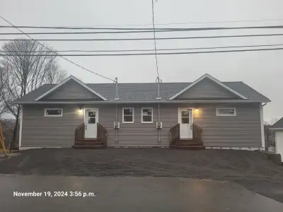 spacious 2 BEDROOMS APARTMENT FOR RENT 282 HIGHT STREET NEW GLASGOW . FRIDGE .STOVE WASHER , DRYER ,...