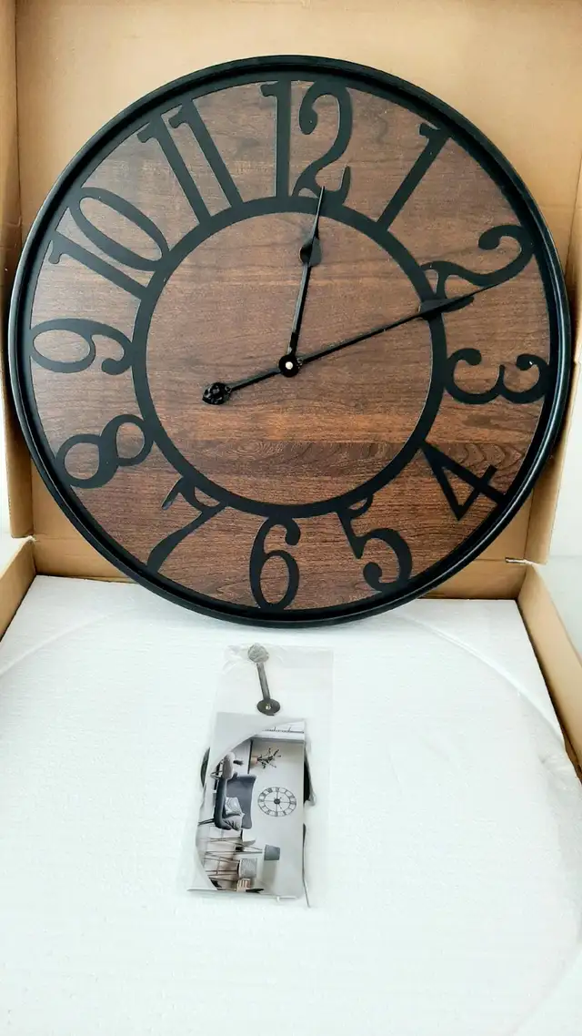 LEIKE Large Wall Clocks for Living Room,Battery Operated 24 Inch in Home Décor & Accents in Ottawa - Image 5