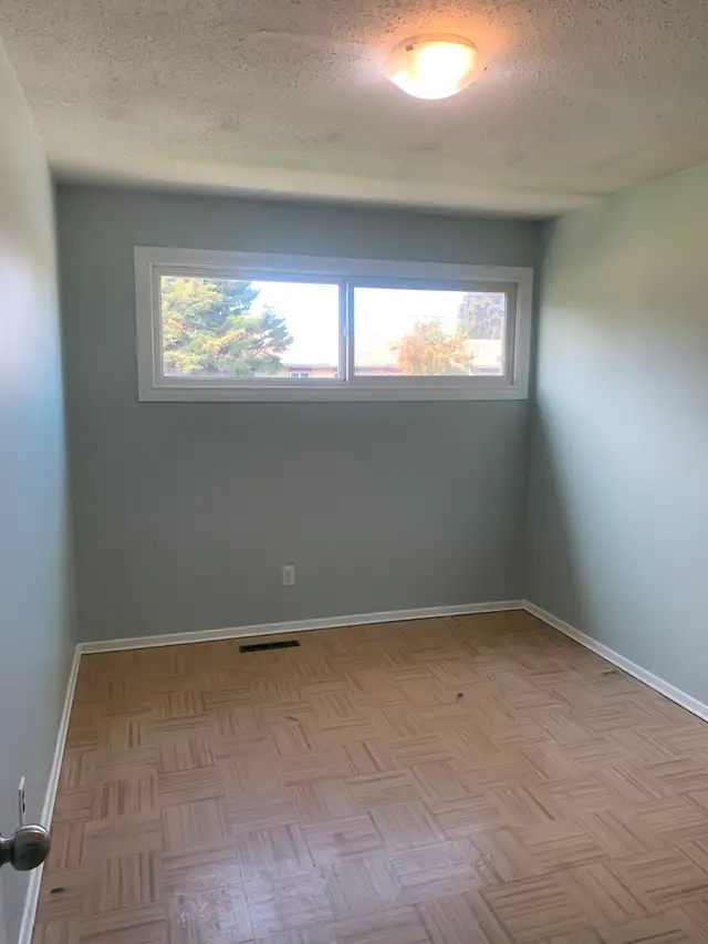 3 bedroom detached house for sale in Houses for Sale in Meadow Lake - Image 8