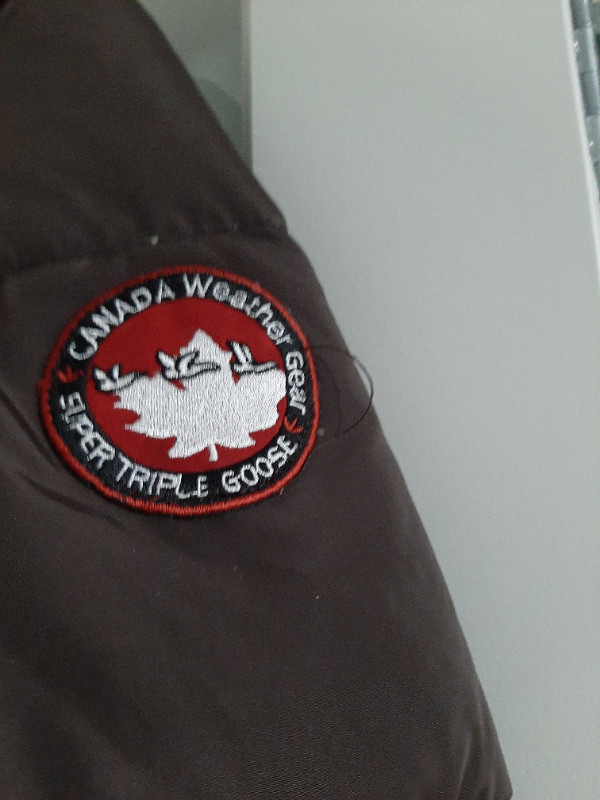 Canada Super Triple Goose Women Brown Coat. As new. in Women's - Tops & Outerwear in Ottawa - Image 2