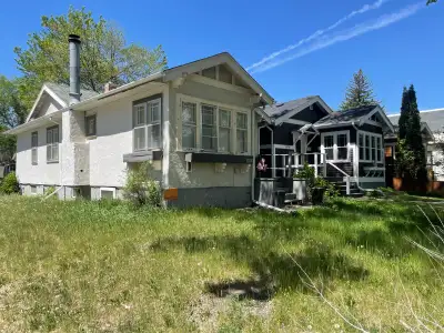 Double Corner lot in Regina’s iconic Lakeview neighborhood steps to Wascana Park. Build your dream h...