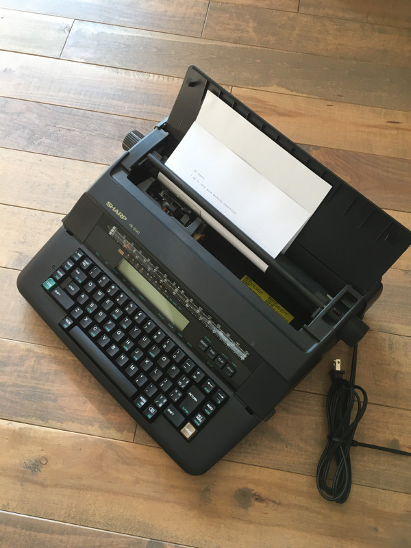 Sharp PA3140 Electric Typewriter in General Electronics in Markham / York Region - Image 2