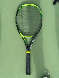 Yonex ezone racquet 